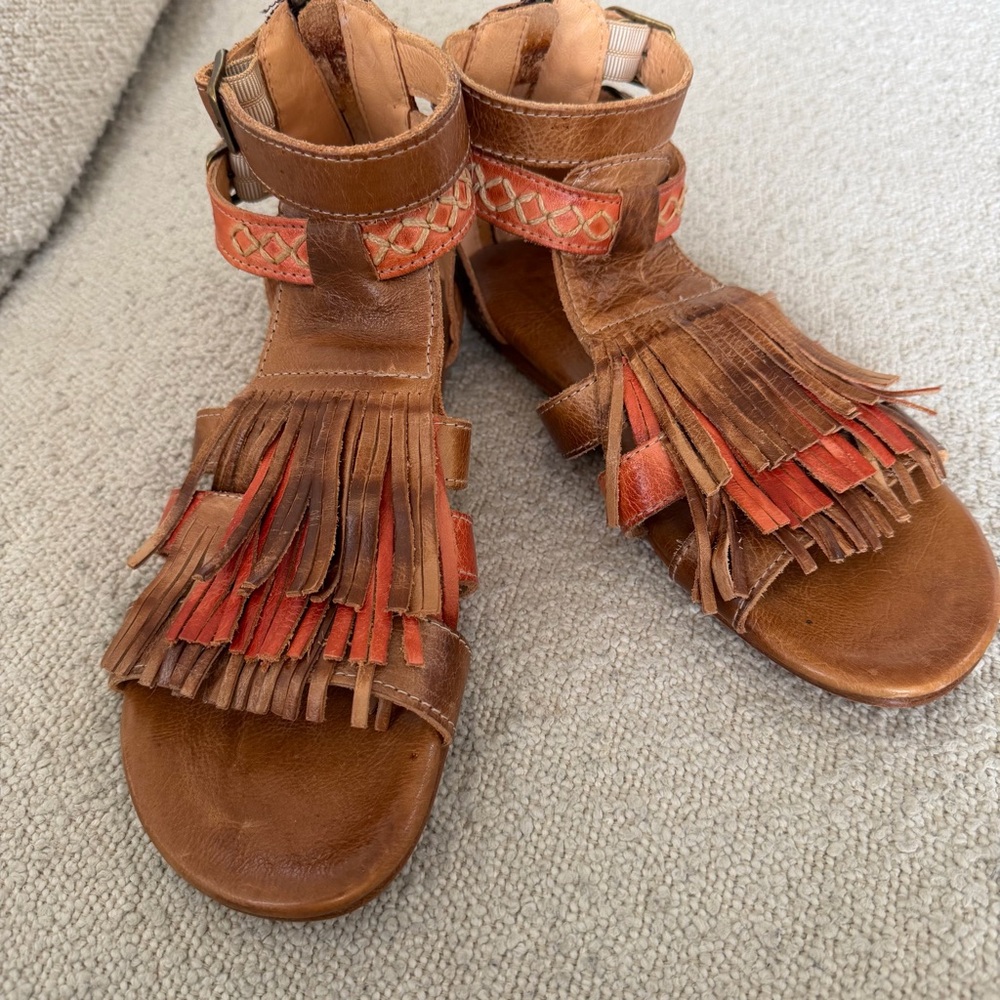 Bed Stu Brown Leather Fringe Sandals with Red Accents - Picture 4 of 8